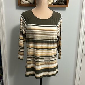 CHRISTOPHER & BANKS 3/4 LENGTH SLEEVE STRIPED TOP MEDIUM